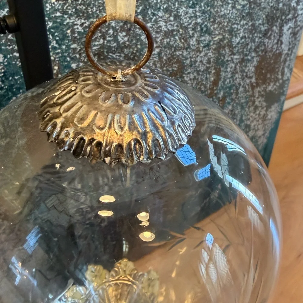Vintage Clear Etched‎ Glass Egg Shaped Ornament